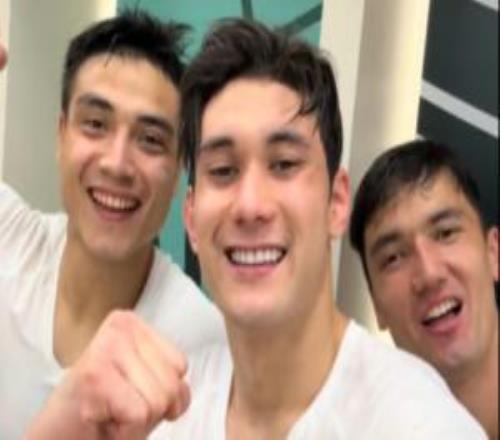 欧文点赞！迈克尔欧文评论拜合拉木：干得漂亮，去拿下冠军！