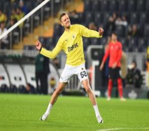 罗马诺：雷恩引进费内巴切中场希曼斯基达成协议，转会费1050万欧