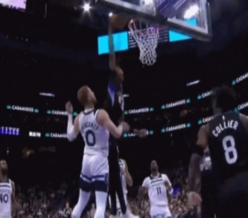 鹰击长空！贝利生掏麦丹反击行进间送滑翔战斧重扣炸翻全场