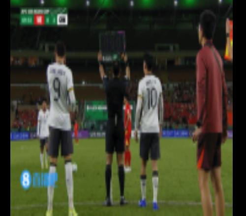 上主力！比赛第70分钟，王钰栋、拜合拉木、徐彬替补登场