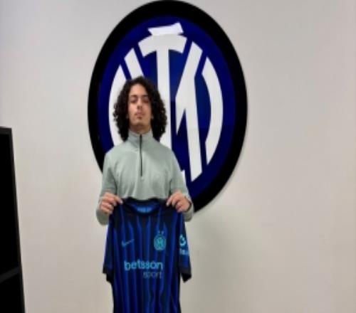 斯基拉：国米签下16岁法国边锋马格卢特，签约至2028年