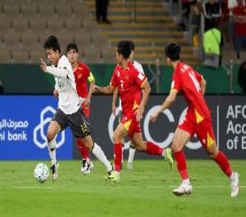 怎会如此惨痛！越媒：我们从球迷到球员都太自信了，崩溃得太容易