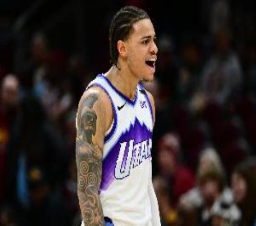 进步巨大！基昂特乔治半场16中9&三分7中4轰下25分2助2断