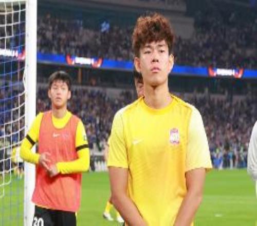 曾是希望之星！何小珂迎来22岁生日，至今国内联赛0进球