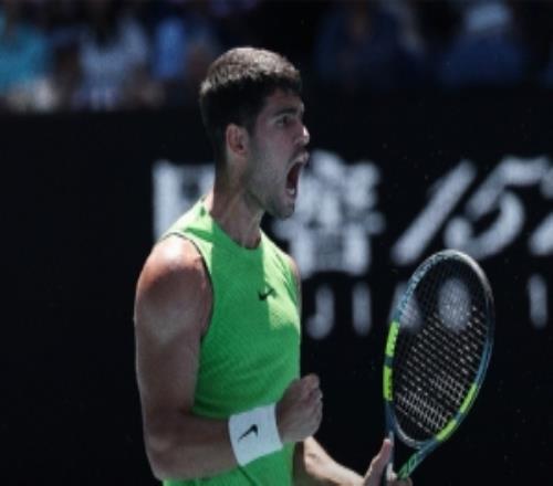 阿尔卡拉斯直落三盘击败汉夫曼，晋级澳网男单第三轮