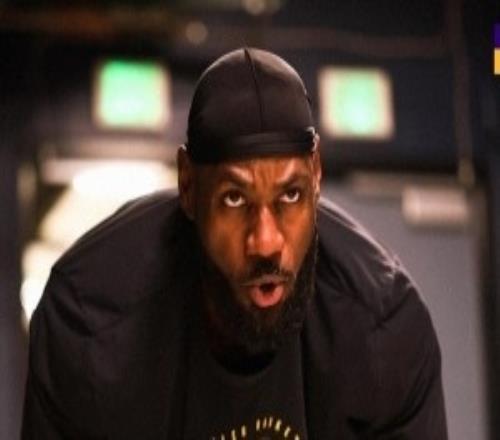 眼神专注！湖人官推晒赛前热身照：痴迷于细节