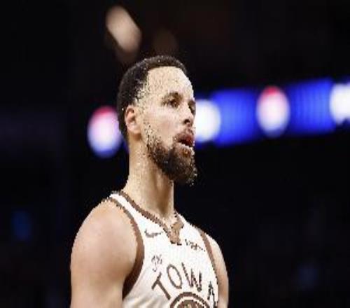 顶不住！库里首节4中2拿到4分正负值14