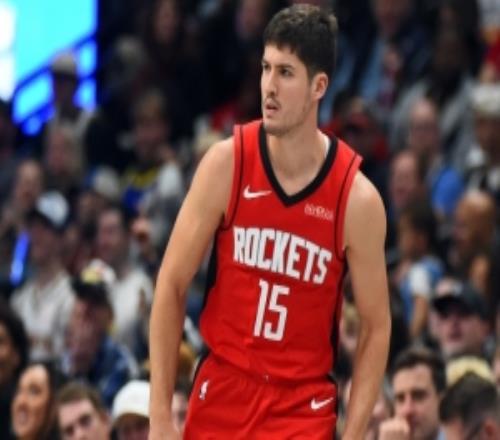 逆转奇兵！谢泼德17中8砍下21分4助&正负值+15末节7中4独得12分