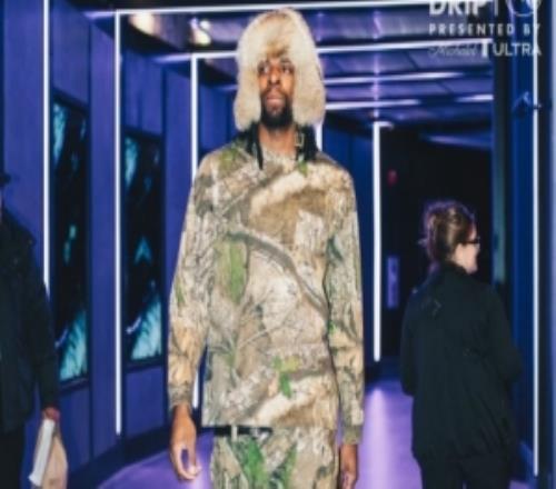 森林狼众将穿搭：里德绒帽一戴配迷彩套装化身球队本体