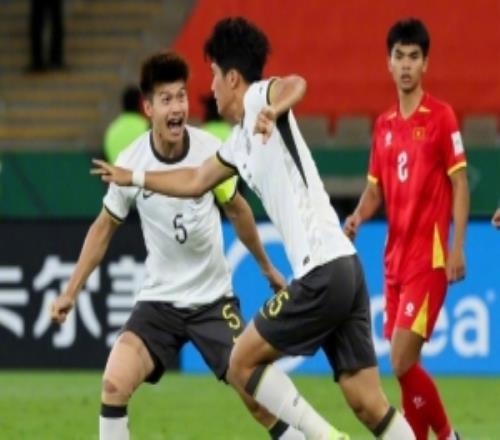 泰山官方祝贺U23国足：彭啸、陈泽仕发挥亮眼，愿决赛续写荣光