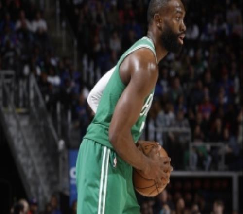 绿军VS活塞裁判报告：共1次漏判杰伦布朗关键时刻走步违例