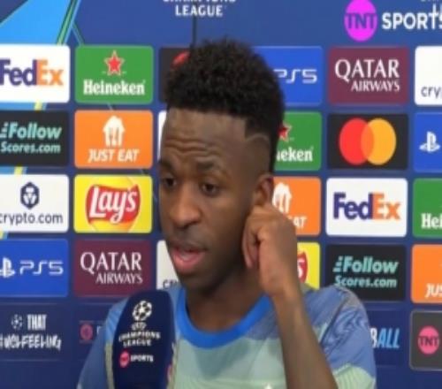 维尼修斯：阿隆索被解雇我没参与去年我没能以想要的方式踢球