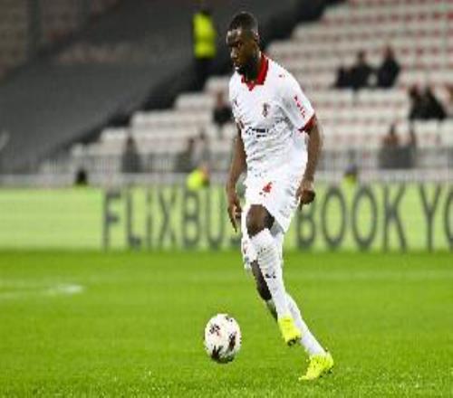 罗马诺：佛罗伦萨已报价布拉加后卫尼亚凯特，方案租借+买断选项