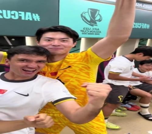 嗨翻了！毛伟杰晒更衣室庆祝视频，配文：走到最后了，决赛见