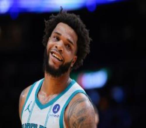 漏勺表现！迈尔斯布里奇斯13中5得11分正负值29全场最低