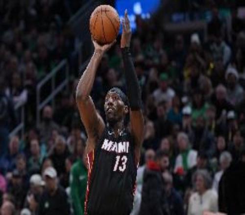 斯普利特：阿德巴约能拉开空间防他很有挑战我们中锋要站好位置