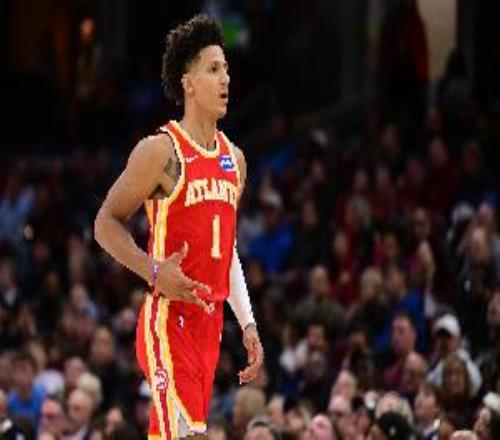 三双预警！杰伦约翰逊半场11中5得16分9板6助正负值+9全队最高