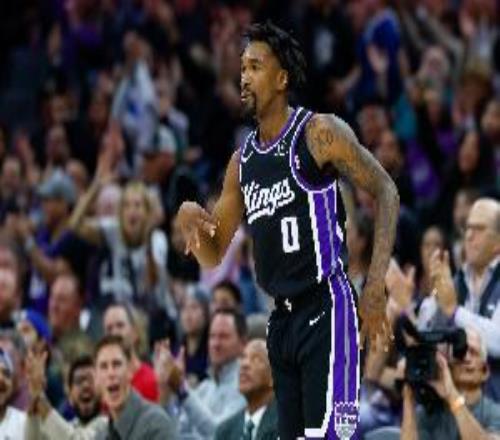 大将军回归！蒙克半场替补15分钟5中5&三分3中3贡献13分