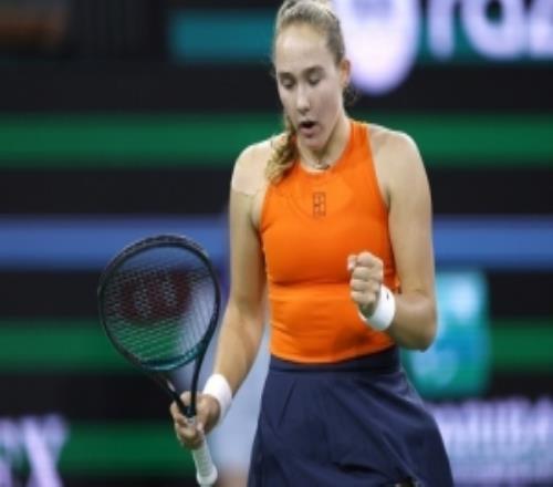 澳网女单第三轮：8号种子米拉安德列娃以20击败鲁塞