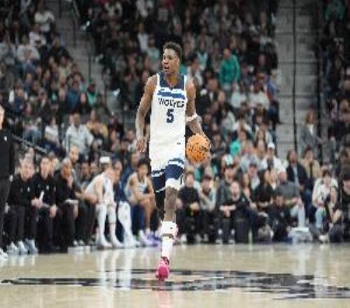 绝平三分失手！爱德华兹25投仅9中拿到20分6板三分8中1