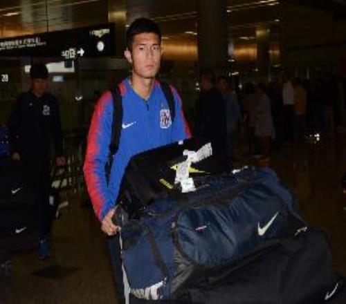 博主：前申花球员徐友刚将加盟石家庄功夫