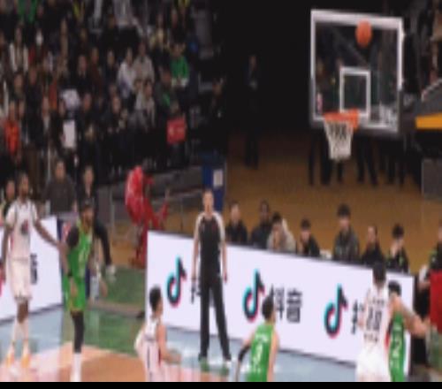 白热化！赵继伟造成高诗岩犯规两罚全中反超比分