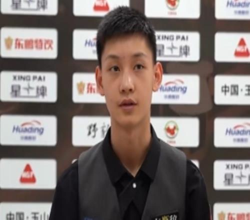 冲击WST资格！WSF半决赛：王信伯以40战胜丹尼尔博伊斯