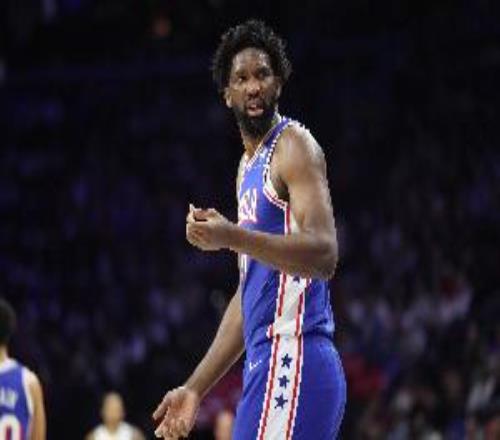 火箭助教：恩比德骗犯规太疯狂了他现在只想着进攻&要让申京突他