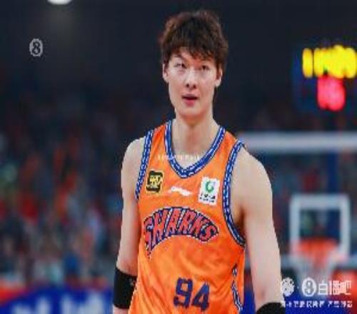 轻松！王哲林出战不到19分钟9中4拿到11分4板&正负值+15