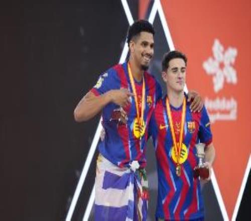 马卡：加维10天后参加球队合练，巴萨期望球员二月中旬复出