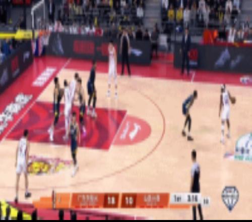 积极性拉满！焦泊乔奋力补防起飞钉板帽翻于米提