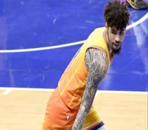 TA：黄蜂仍对鲍尔抱有希望想让他改善投篮选择并提升防守专注度