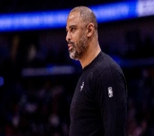 美媒：防守大师乌度卡只会用防守好的球员那我也是防守大师了