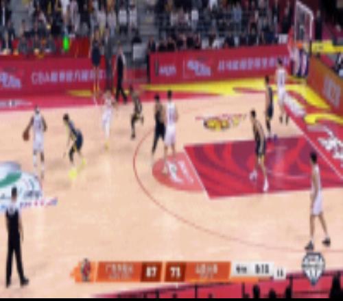 数不清的前场篮板！山西冲击内线连续补篮最终没有完成终结