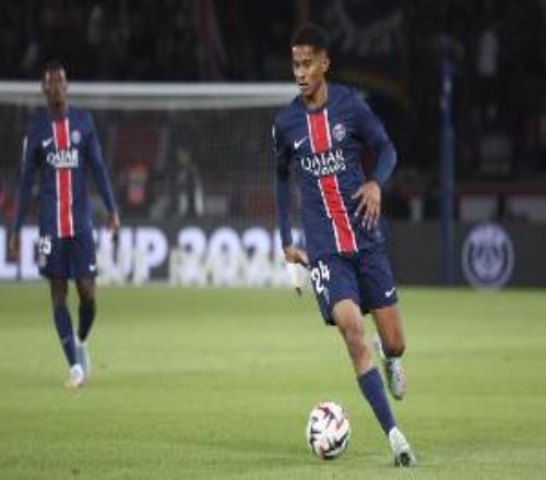 马尤卢：对方密集防守让比赛很艰难，我们不会放弃争夺法甲冠军