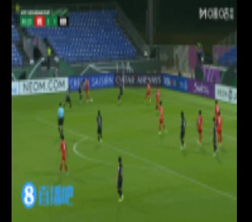 传射是你染红也是你！阮庭北防守中犯规被直红罚下，越南少打一人