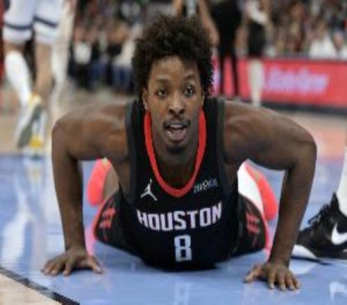 乌度卡谈启用泰特：他能防守更高大的对手整个替补席表现都很棒