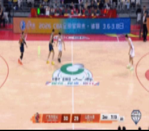 轮番轰炸！王少杰暴扣打2+1随后奎因空接再扣打停山西