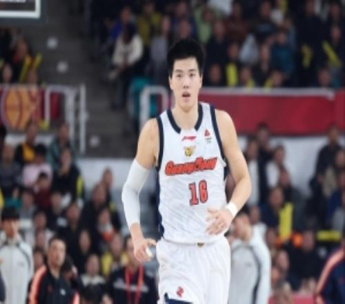 战旧主！焦泊乔替补4中3拿下8分5板1助2帽出自山西青年队