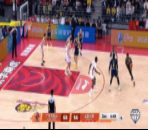 火力压制！王少杰再度暴扣&萨林杰补篮2+1广东轰出164攻击波