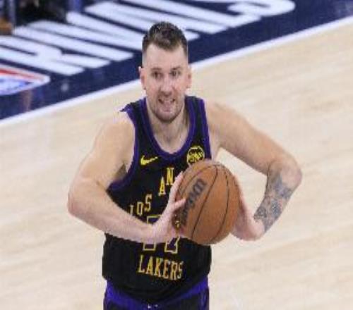 雷迪克：东契奇到湖人后解锁了比赛新阶段现在是非常棒版本卢卡