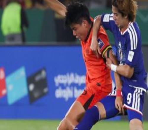 中国足球队官方：我们要清醒认识到，中国足球仍在低谷中坚持攀登