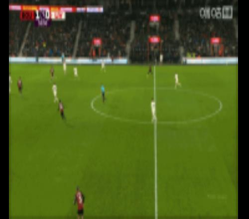 VAR确认有效！希门尼斯再入一球，利物浦客场02落后伯恩茅斯！