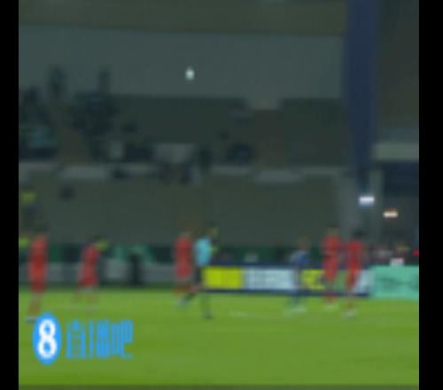 苏东：太着急了，后防站不住中场还可以前锋等机会，有点三心二意