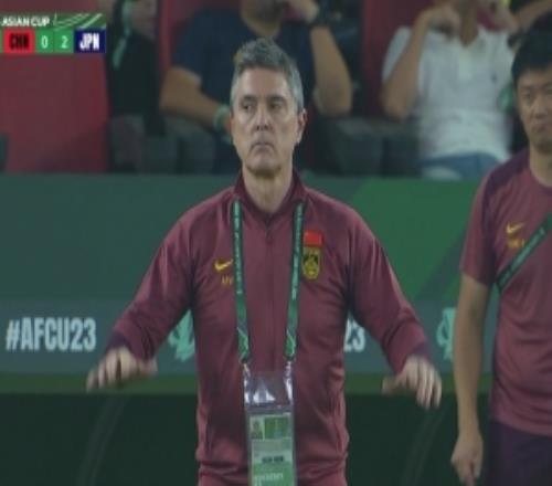 中国队暂02落后！媒体人：检验球队成色和安东尼奥智慧时刻到了