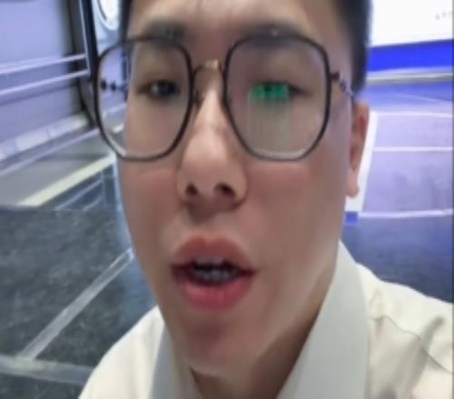 解说：独行侠对马绍尔是1首轮+后者打乱战能力强很多球队喜欢