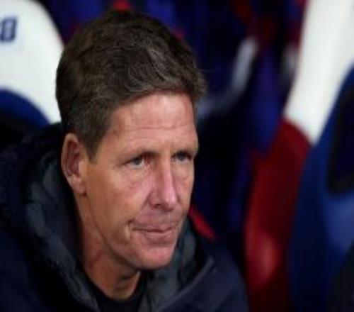 同一场英超送点+红牌+丢3球或以上，水晶宫队史首次出现这种情况