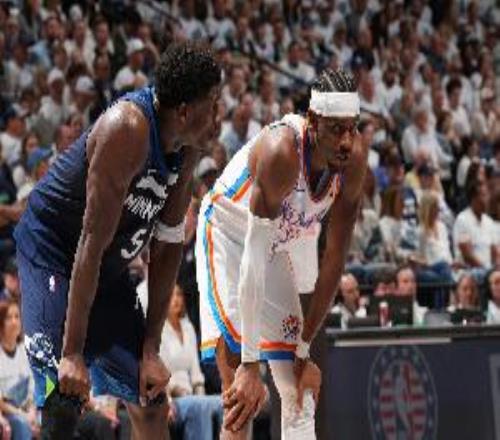 苏群：去年两支西决球队都在连败他们好像精神都不太集中