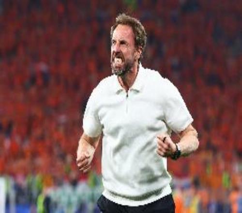 密友：相信索斯盖特会在今夏回归教练席，他若不当教练实在太可惜