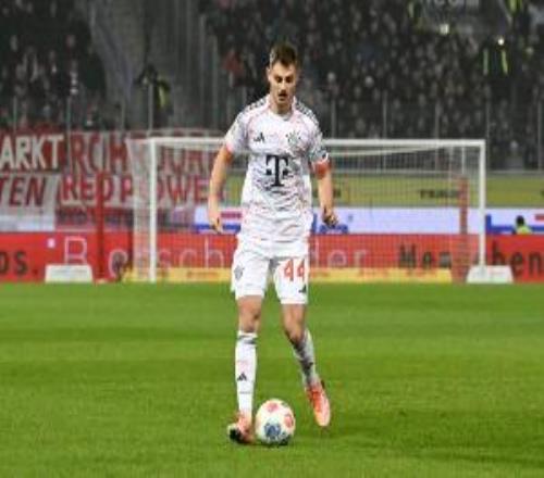 拜仁官方：踝关节受伤2周后，斯坦尼西奇已恢复个人有球训练